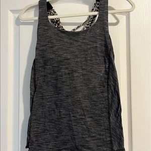 LULULEMON BUILT IN BRA TANK SIZE 4/6